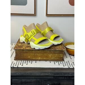 SOREL Kinetic Impact Sling Bolt/White Women’s 6.5 NIB